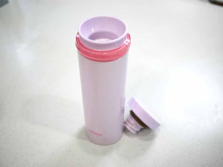 小学生女子の水筒事情 軽さやサイズは カバーでアレンジ Tora Memoとらめも